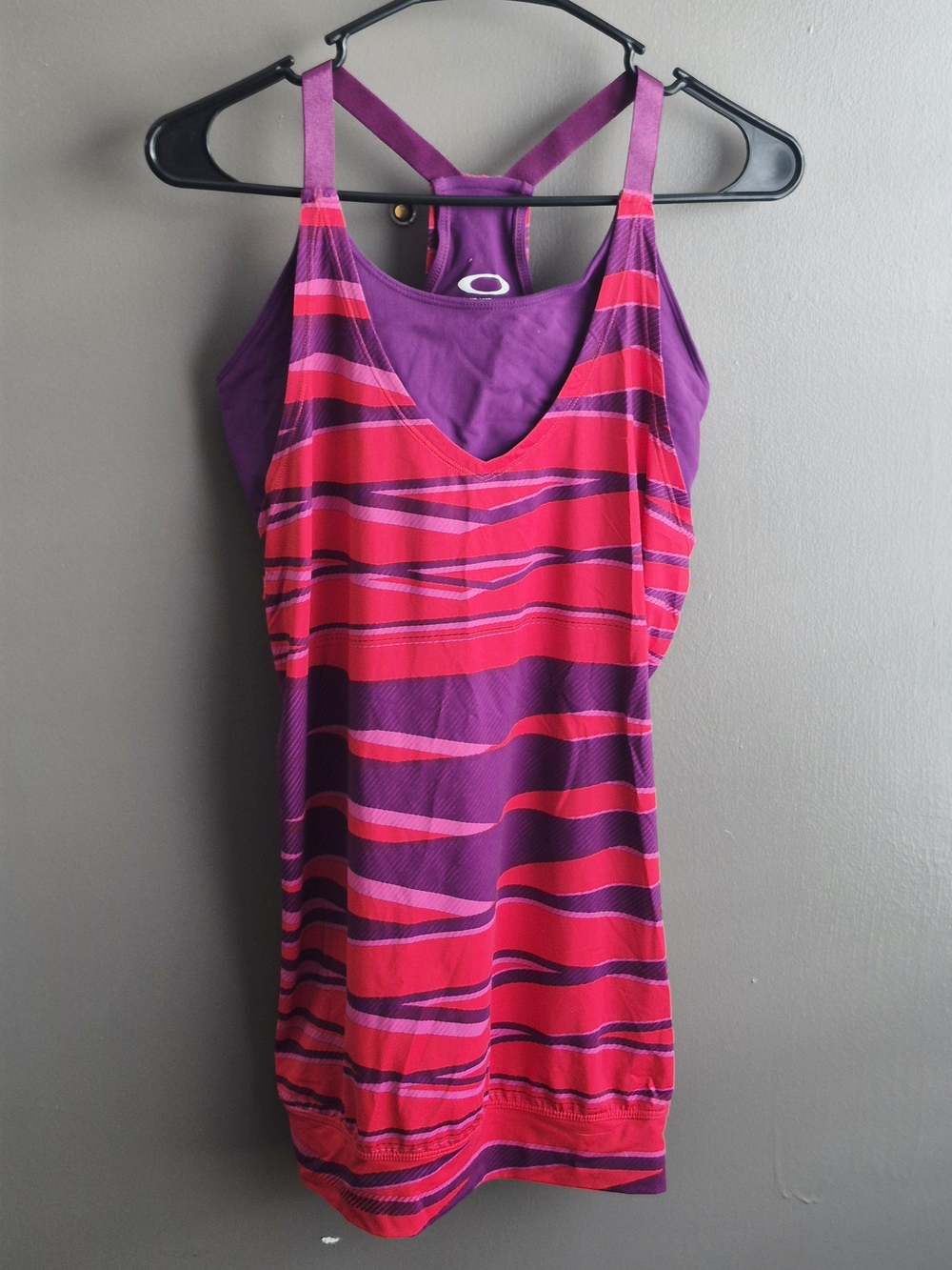 Oakley Purple & Pink Striped Athletic Tank With Built-in Bra